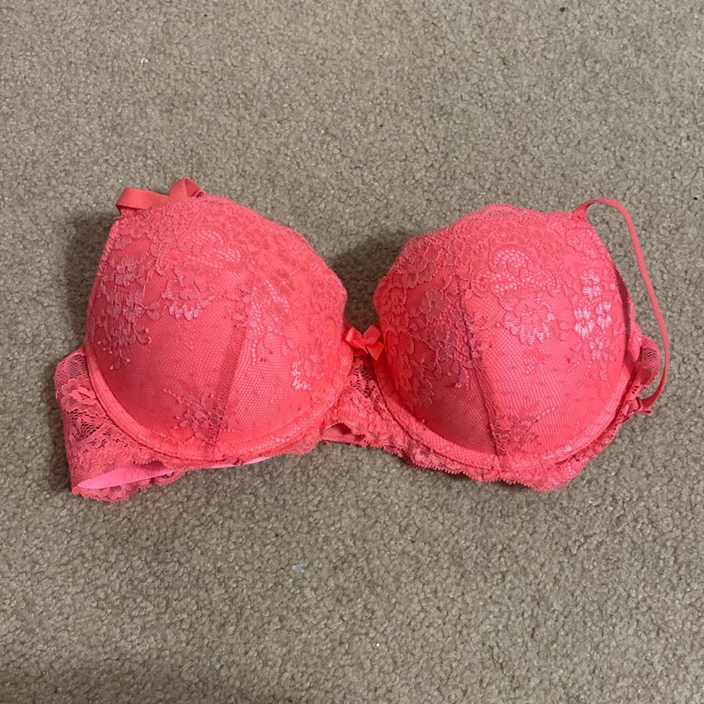 Push-up under wired bra